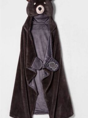 Pillowfort Bear Hooded Plush Throw Blanket Cape in Dark Brown